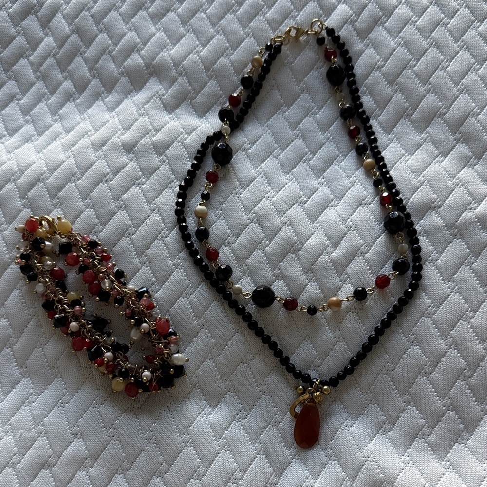 Multicolor Bead Layered Necklace with Teardrop Pendant - Black, Red, Cream